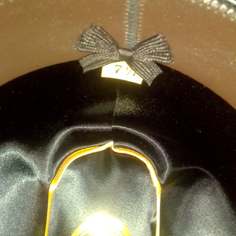 A brand new Miller hat in the box. Comes with authentication papers and documen.